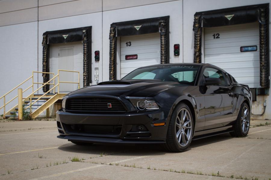 Ford Mustang RS by Roush 2012 года  (фото 15 из 32)